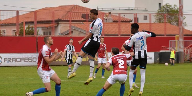 Orijent i Opatija remizirali u susjedskom derbiju: Majdandžić i Bagadur za konačnih 1:1
