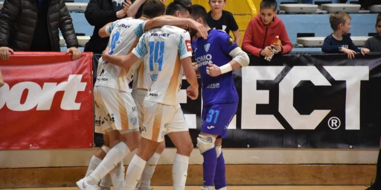 Šampionska Rijeka potekla Trsatom: Bijeli pobijedili Novo Vrijeme i poveli 1:0!