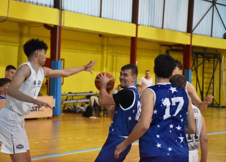 Regionalna dominacija riječke košarke: Kvarner i Kvarner Junior osigurali državnu poluzavršnicu