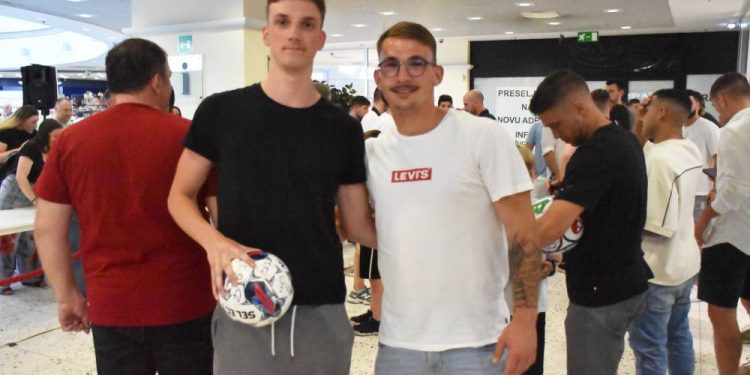 Futsal momčad Rijeke druženjem s navijačima zaokružila uspješnu sezonu