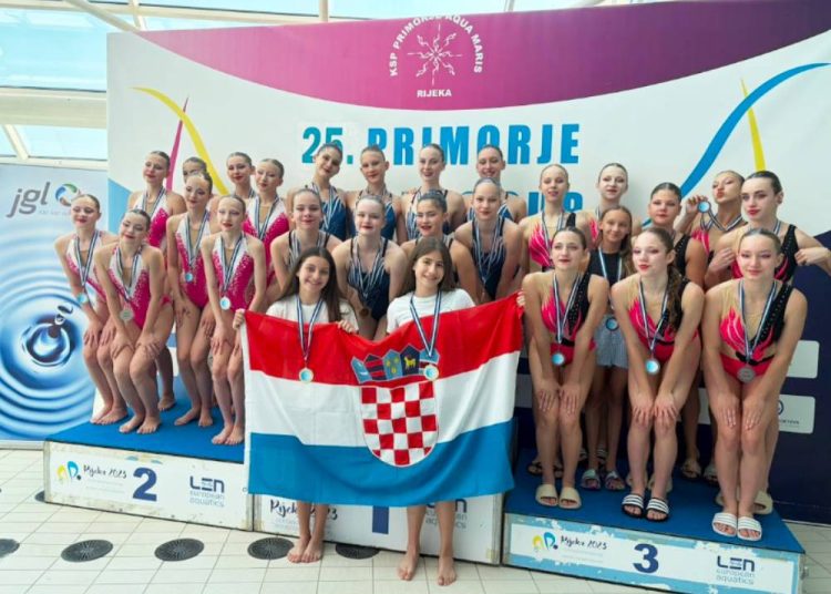 Klub umjetničkog plivanja Primorje Aqua Maris najuspješniji na jubilarnom Primorje Synchro Cupu!