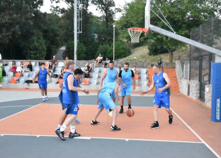 Kostrena gorjela od vrućine, ali i sportskog žara: Protest slavio u košarci, Dan D najbolji u vaterpolu