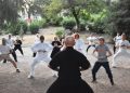Sport na otvorenom: Brojni rekreativci u parku Mlaka vježbali Chi kung i Tai chi
