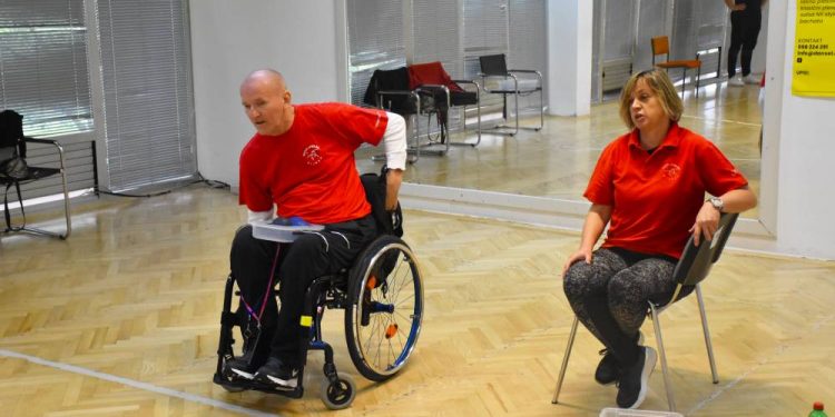 Život bez barijera: Riječki parasportaš Miroslav Matić lakše do treninga, cilj su nove Paraolimpijske igre!