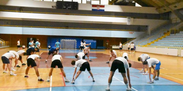 Veliki odaziv na ljetni probni trening HMNK Rijeka