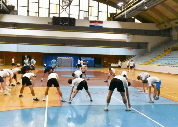 Veliki odaziv na ljetni probni trening HMNK Rijeka